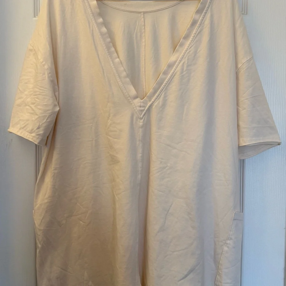 FP Movement Hotshot Tee Romper in Bleached Clay. Size M NWOT - Picture 4 of 6